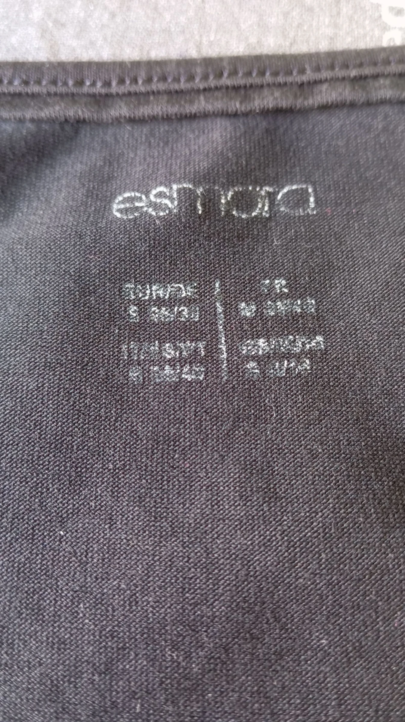 Zwart mouwloos shirt. Maat S. – photo 3